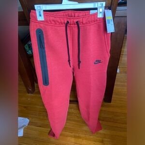 Nike joggers. Men’s small.
